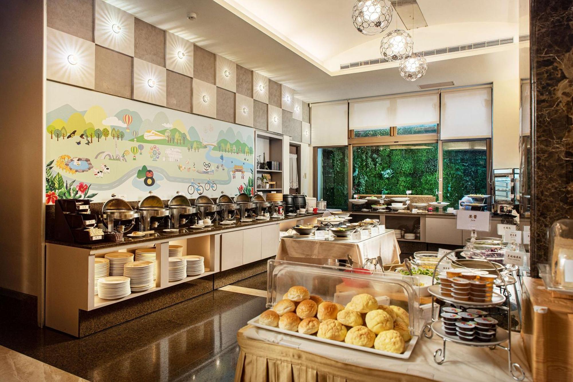 Lishiuan Hotel Hualien Buitenkant foto