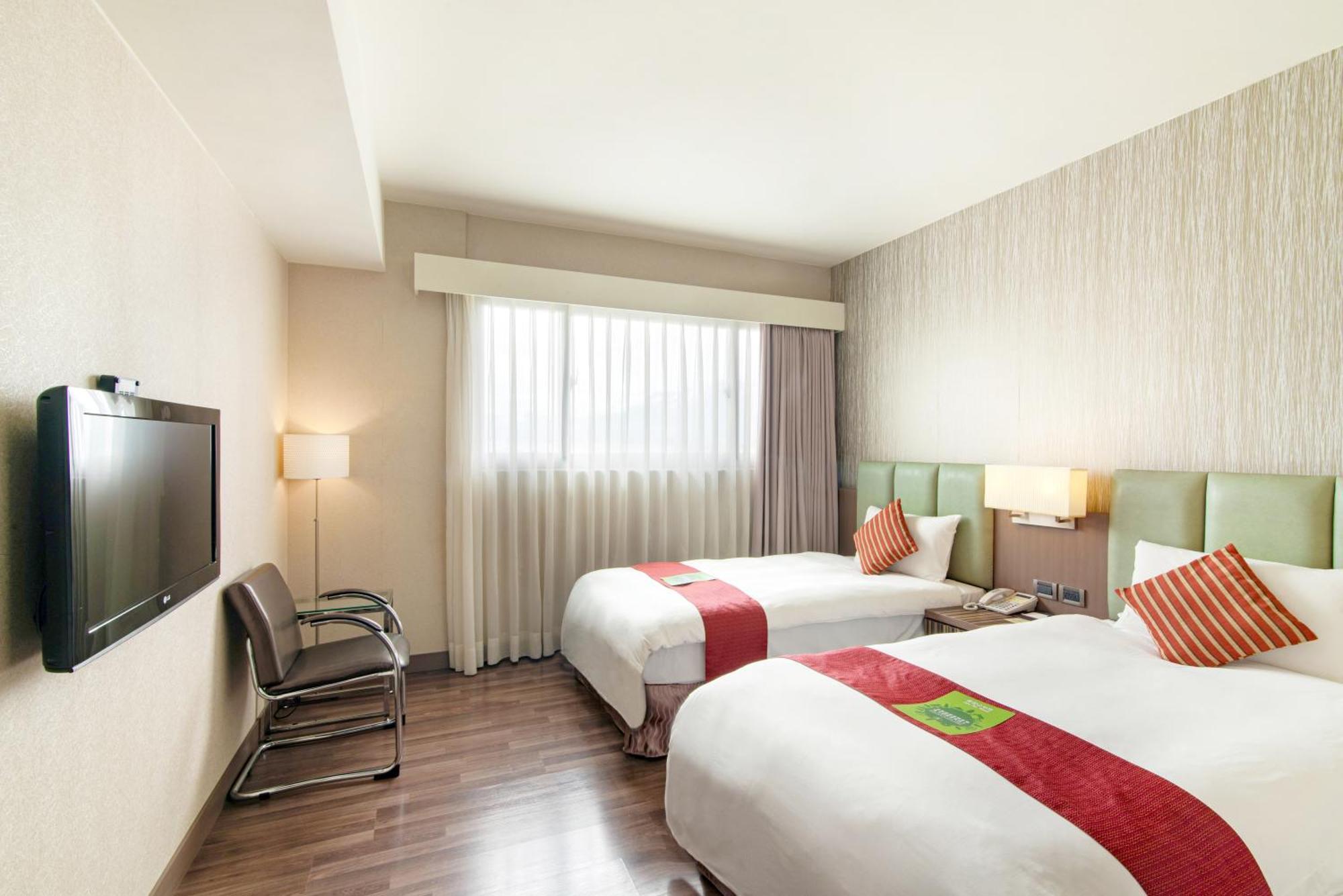 Lishiuan Hotel Hualien Buitenkant foto