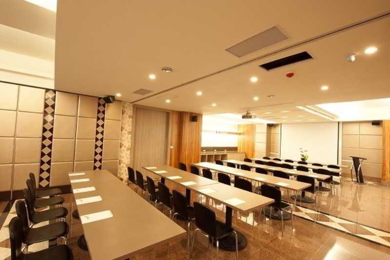 Lishiuan Hotel Hualien Buitenkant foto
