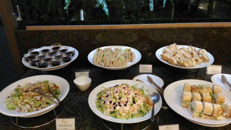 Lishiuan Hotel Hualien Buitenkant foto